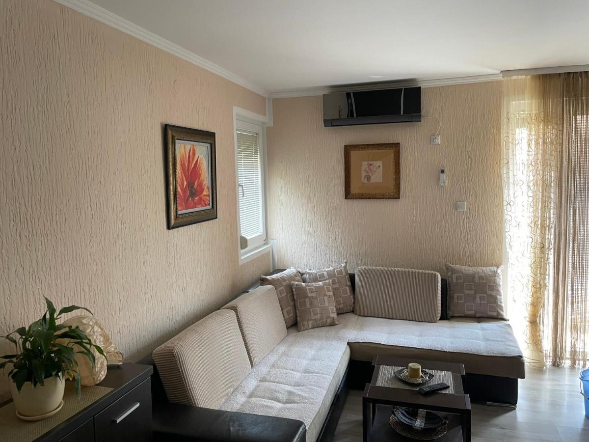 Studio Apartment For Rent In بودفا المظهر الخارجي الصورة