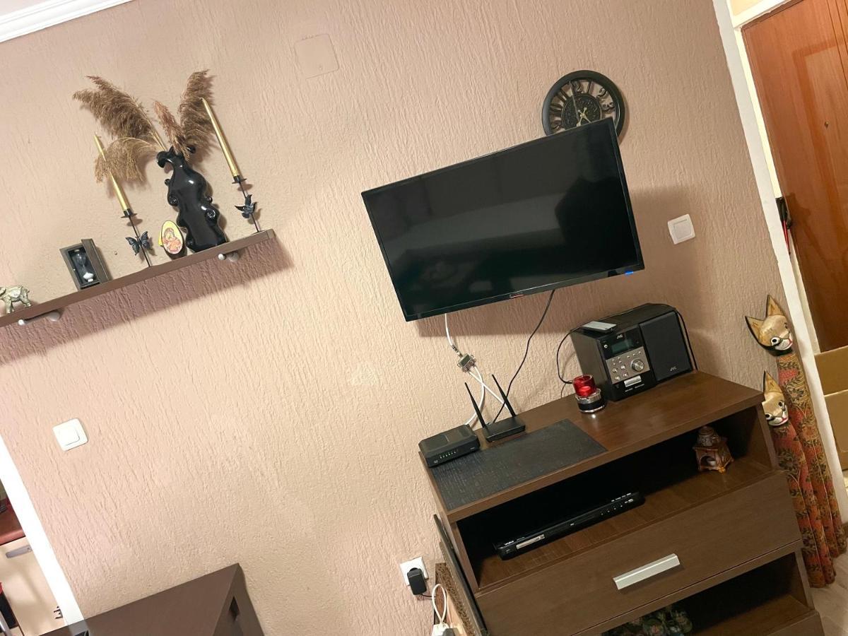 Studio Apartment For Rent In بودفا المظهر الخارجي الصورة