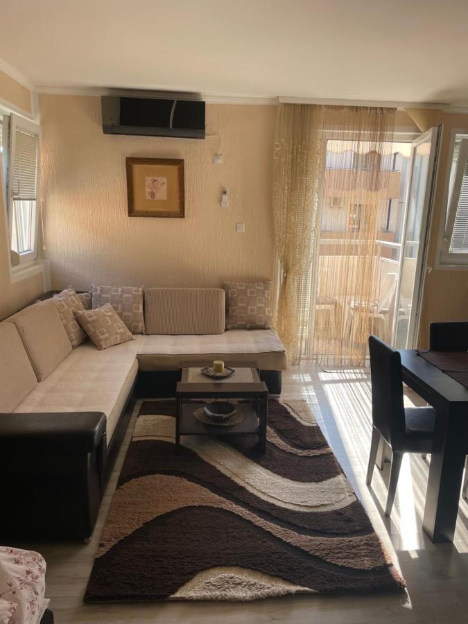 Studio Apartment For Rent In بودفا المظهر الخارجي الصورة